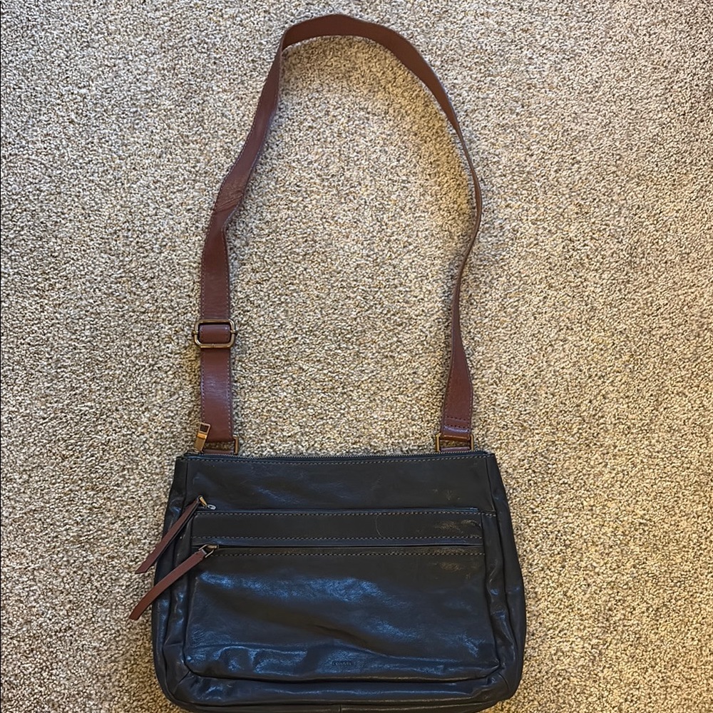 Fossil Leather Black Messenger bag